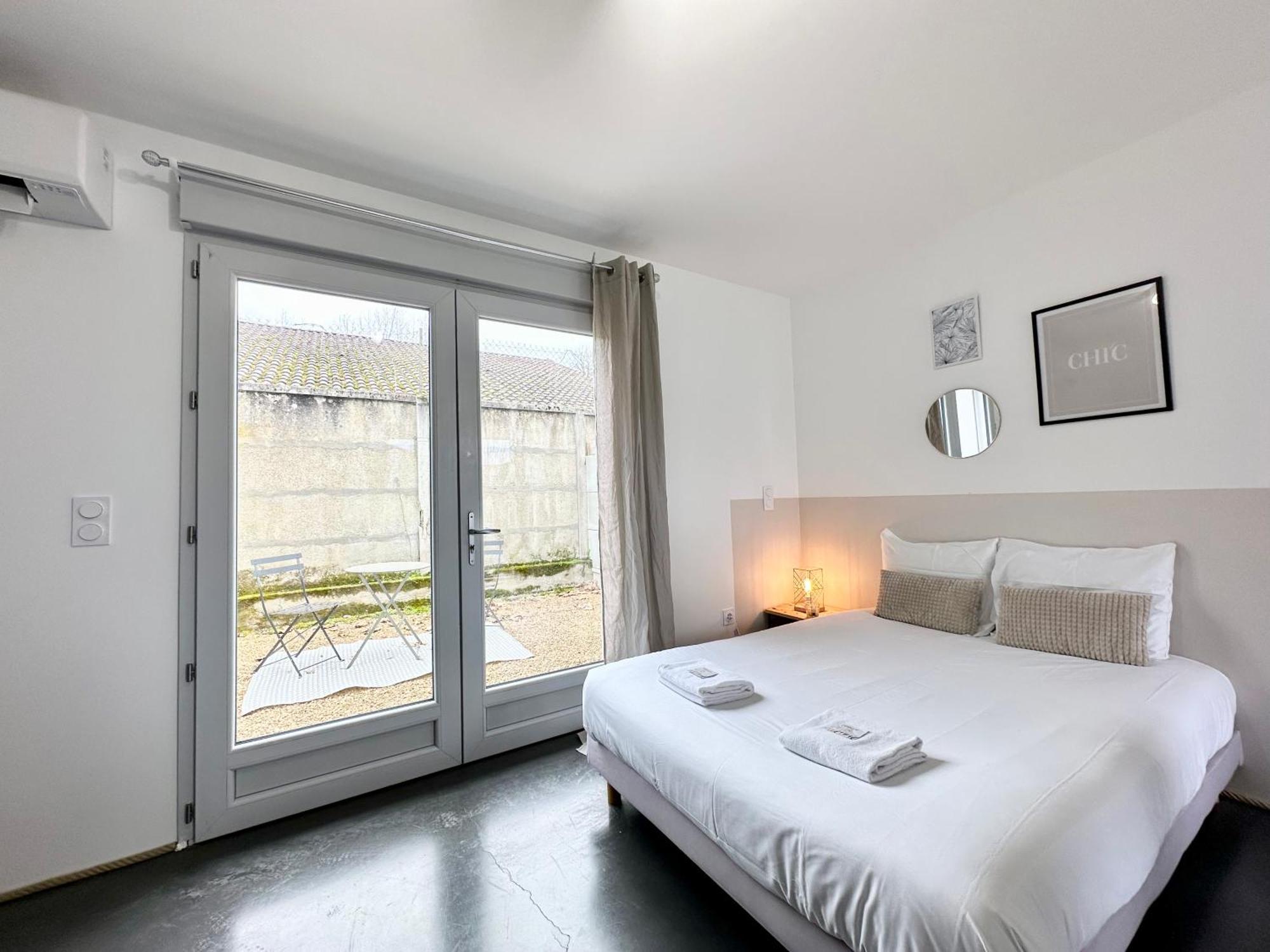 Le Chic - Parking - Exterieur - Fibre - Calme Mont-de-Marsan Exterior foto